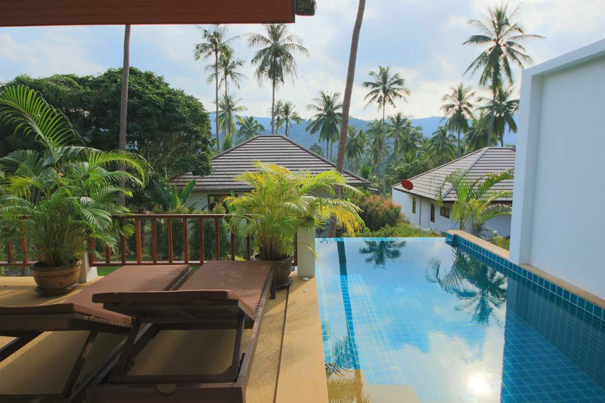 Tropical Season Villa Resort Mae Nam Exterior photo